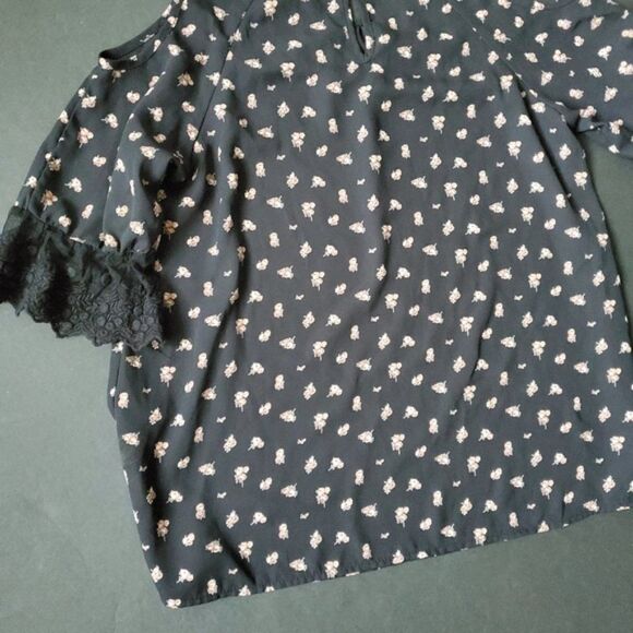 Anthropologie Floral Cold Shoulder Blouse - Picture 8 of 8